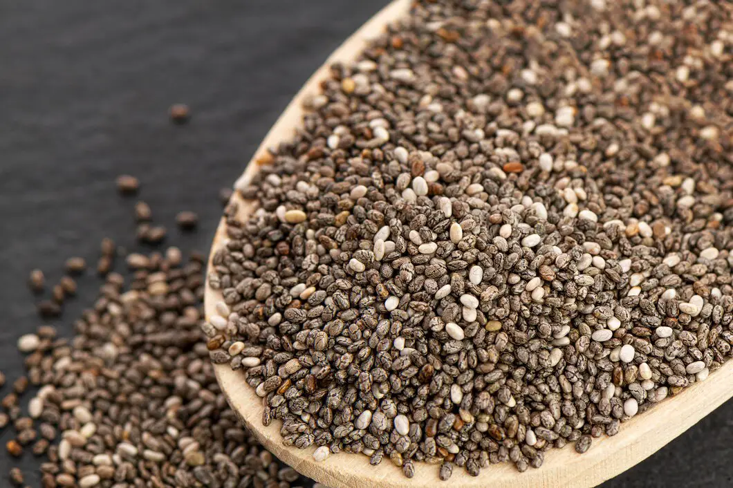 Warning: Never Eat These 5 Foods with Chia Seeds!